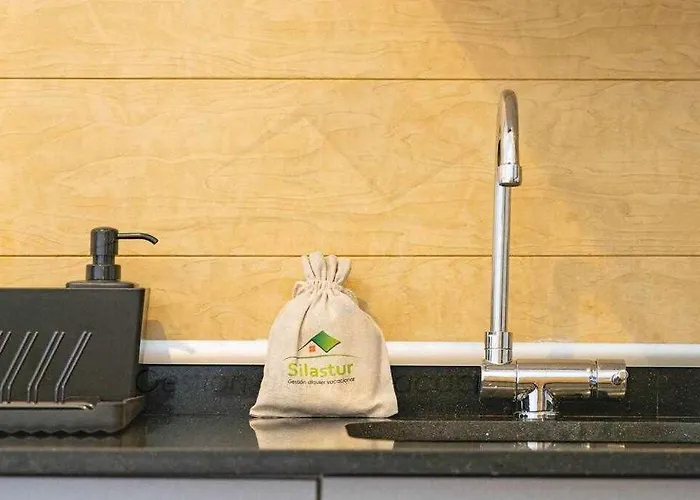 Puerto 1llanes By Silastur 라네스